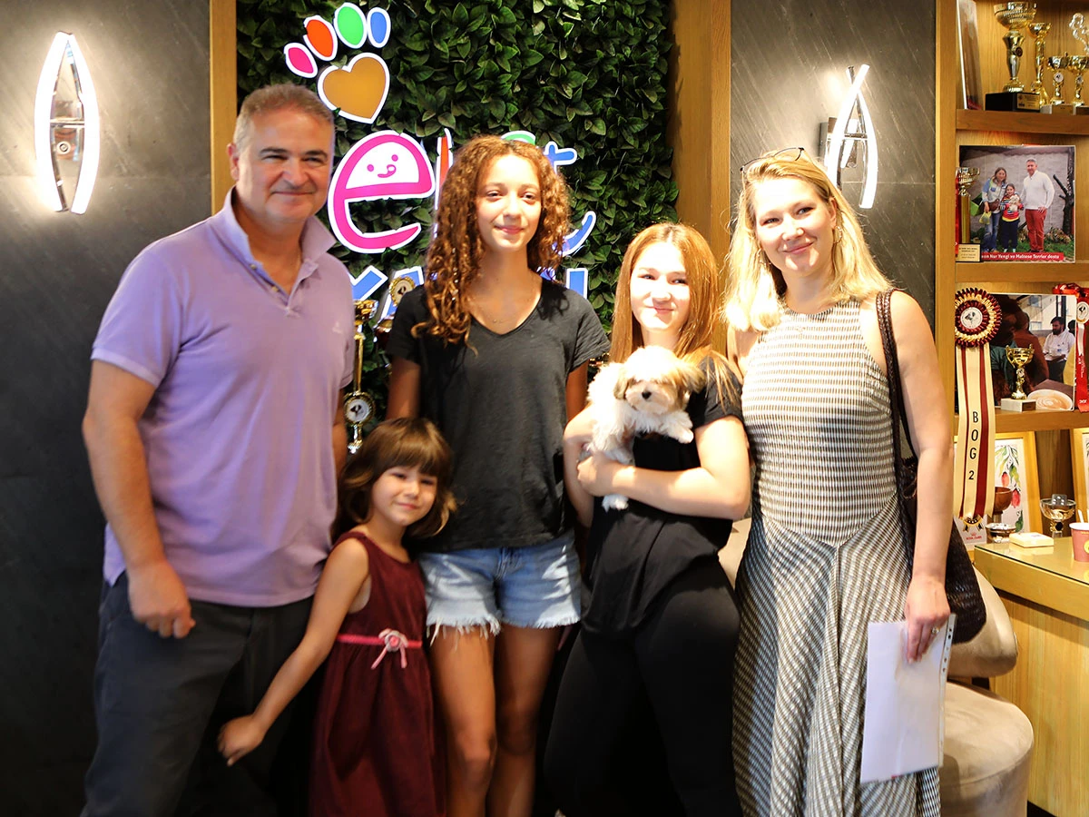 Sevgili Aygen Bey ve ailesi Morkie yavrularına kavuştular