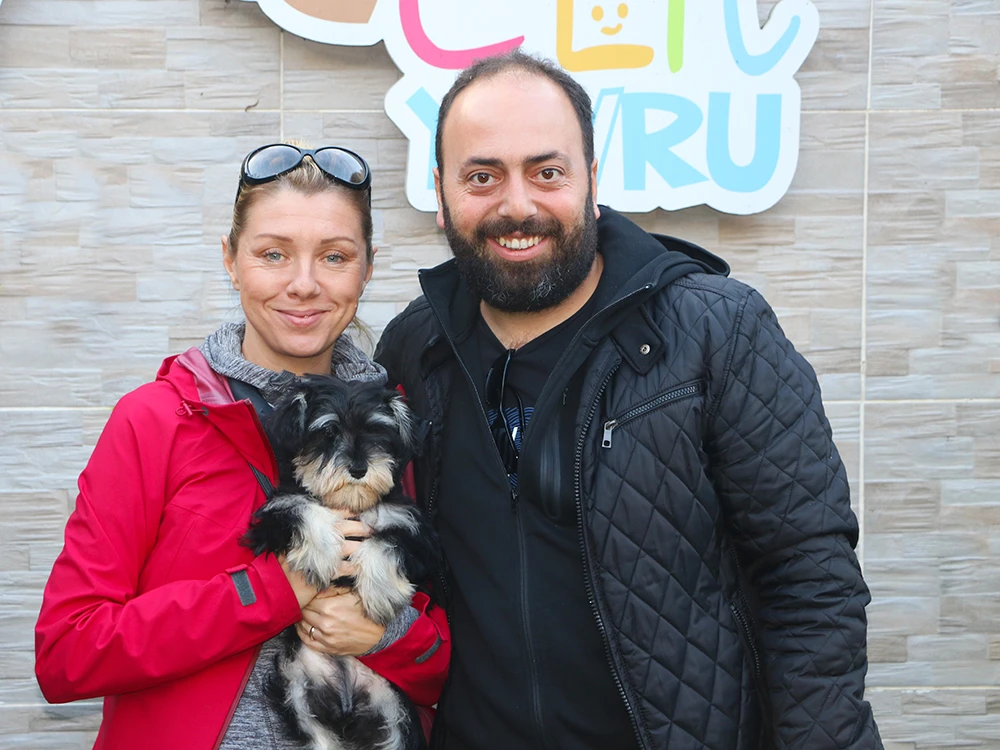 Banu&Onur Orhan Ailesi, Schnauzer yavrularına kavuştu