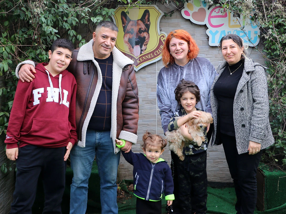 Betül Hanım ve ailesi Maltipoo yavrularına kavuştular