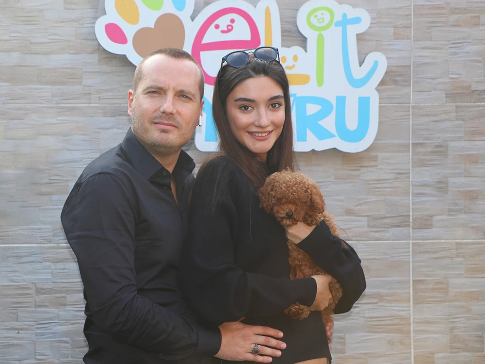 Halit Bey ve Ayşenur Hanım, Poodle yavrularına kavuştu