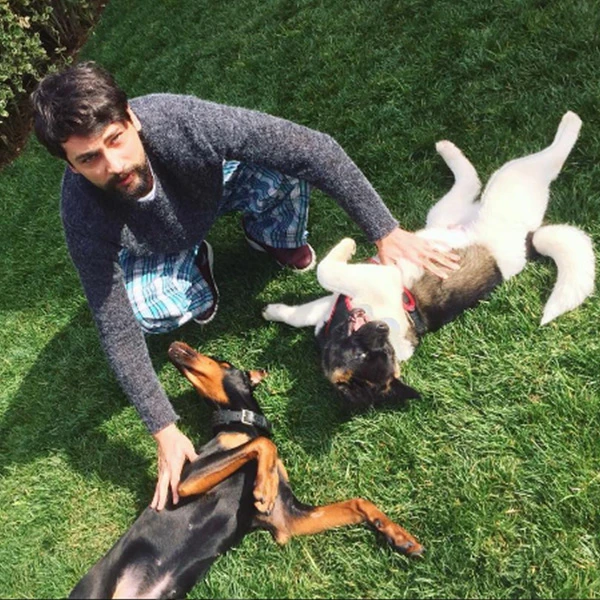 Onur Tuna, Doberman cinsi elit yavrusuna kavuştu