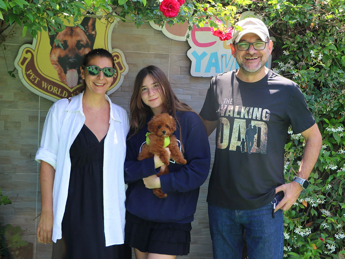 Tayfun Bey ve ailesi Teacup Poodle kızlarına kavuştular